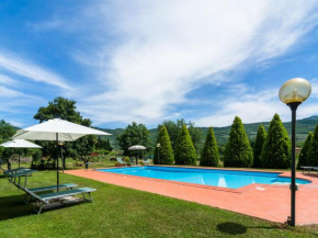 Charming Farmhouse in Tuscany with shared Pool